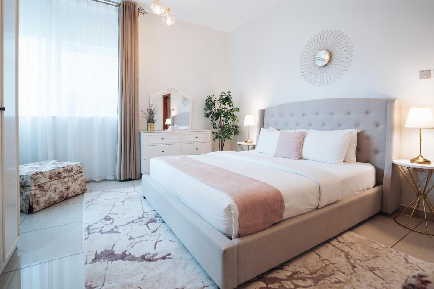 Charming Warm Suite With Amazing Views Of The City Dubai Exterior photo